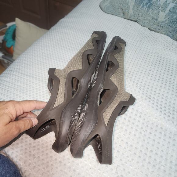 CROCS EUC MENS SZ 10 SWIFTWATER MESH DECK SANDALS - Picture 7 of 8